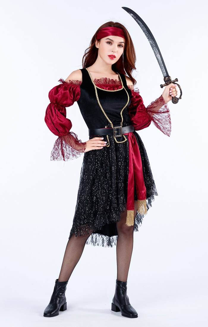 Queen of The High Seas Pirate Costume