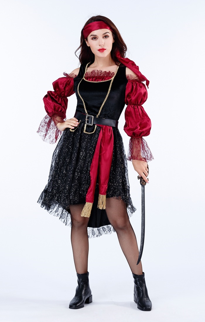 Queen of The High Seas Pirate Costume