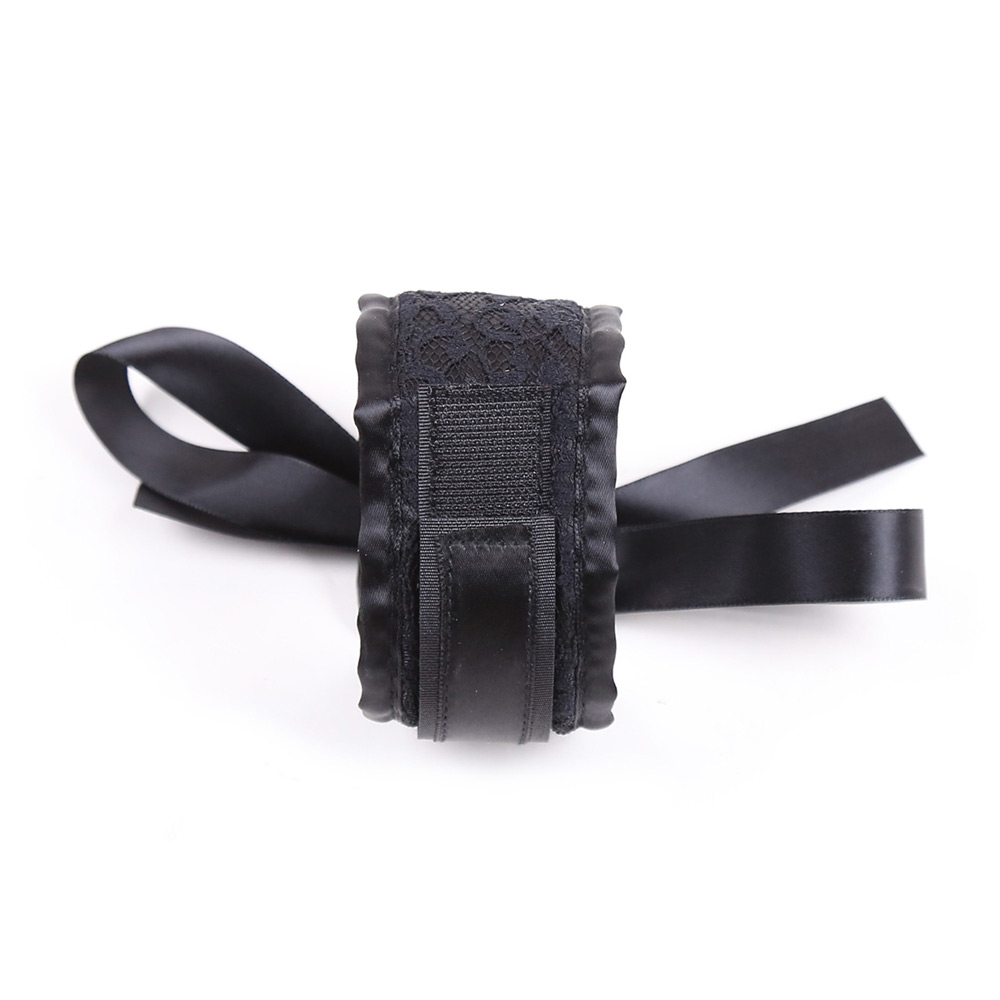 Lace Blindfold & Wrist Cuffs Set