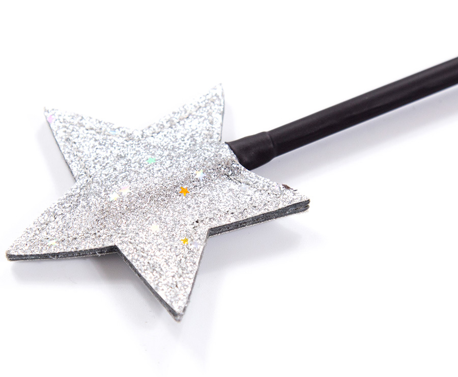 Star Paddle with Chain Tassel
