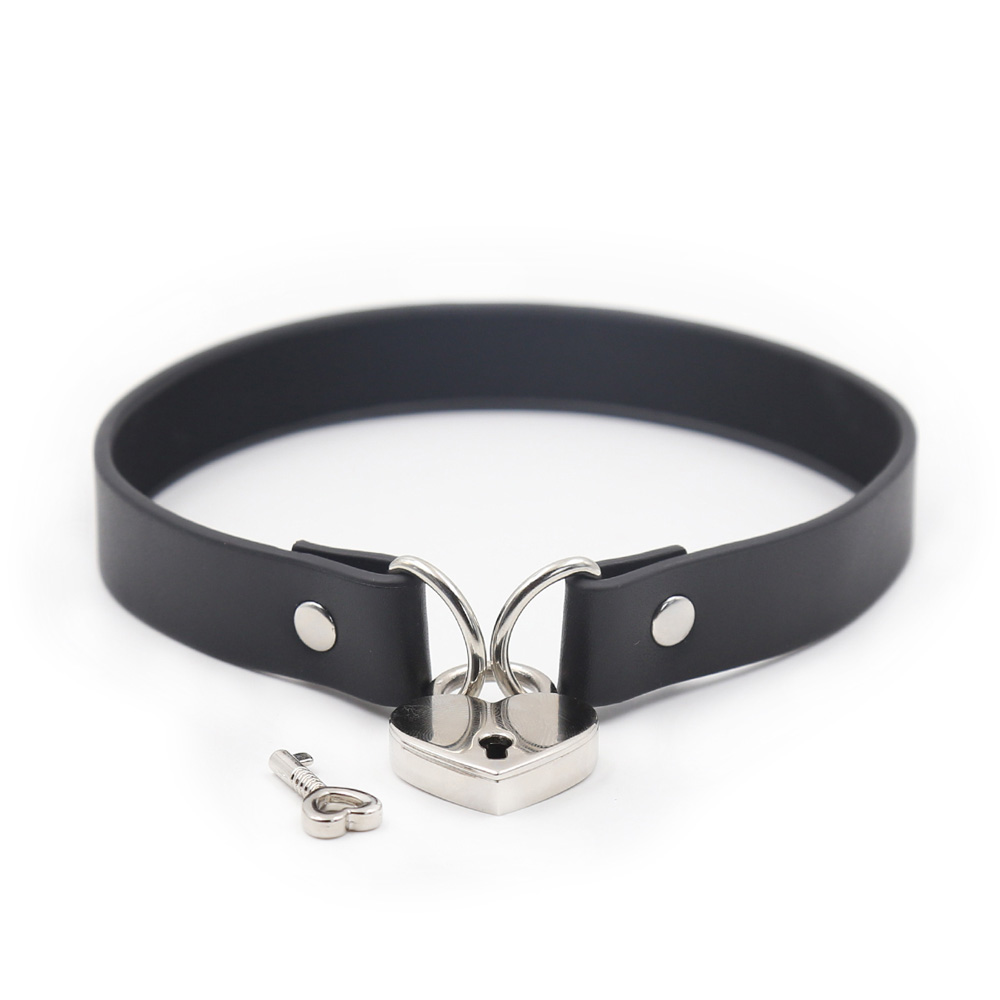 Choker Collar with Heart Lock