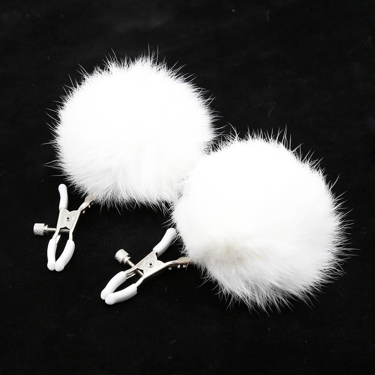 Pom Pom Nipple Clip